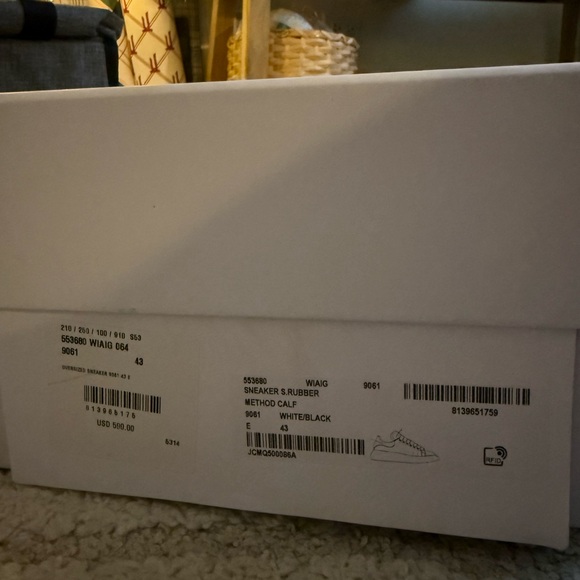 Alexander McQueen Oversized Men’s Sneakers, BRAND NEW. Never worn! Retail $590 - Picture 8 of 11